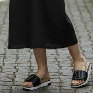 NIB Women's Sam Edelman Ariane Slide Sandals Size 7.5M